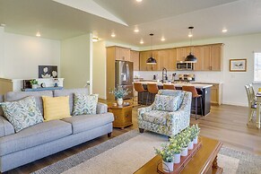 Modern Farmhouse in Herriman w/ Mountain Views!