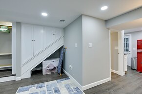 Convenient DC Studio Near Metro Stop!
