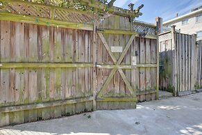 Convenient DC Studio Near Metro Stop!