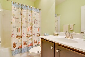 6 Mi to Rehoboth Beach: Townhome w/ Pool Access!