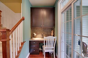 6 Mi to Rehoboth Beach: Townhome w/ Pool Access!