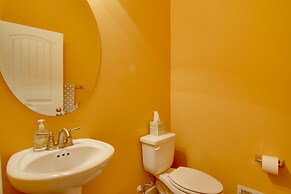 6 Mi to Rehoboth Beach: Townhome w/ Pool Access!