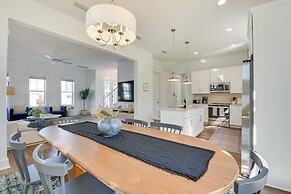 Florida Home - Grill & Pool Table, Walk to Beach