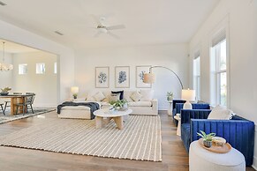 Florida Home - Grill & Pool Table, Walk to Beach