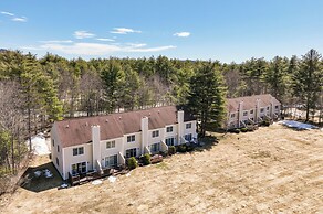 5 Mi to Skiing: Family-friendly North Conway Home