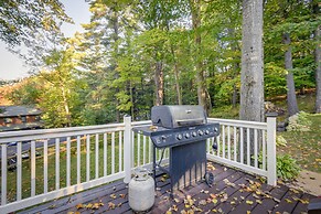 Gilford Getaway w/ Mountain Views & Fire Pit!