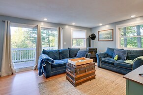 Gilford Getaway w/ Mountain Views & Fire Pit!