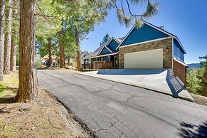 Newly Built Lakeview Home With Family Game Room!