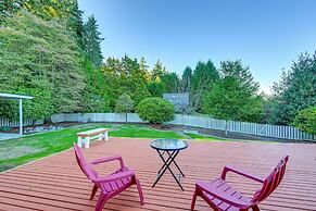 Enchanting Puyallup Home w/ Spacious Deck!