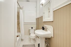 Sunny Turlock Cottage: Walk to Downtown!