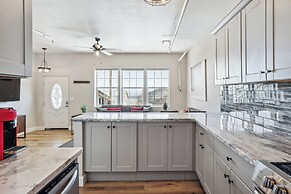 Mountain-view Deck: Stylish Virginia City Apt!