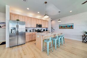 New Coastal Cottage w/ Gulf View, Shared Pool
