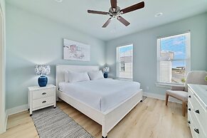 New Coastal Cottage w/ Gulf View, Shared Pool