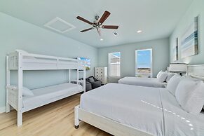 New Coastal Cottage w/ Gulf View, Shared Pool