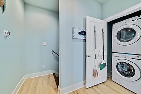 New Coastal Cottage w/ Gulf View, Shared Pool