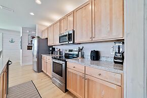 New Coastal Cottage w/ Gulf View, Shared Pool