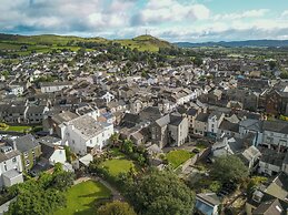 Lonsdale House Boutique Apartments