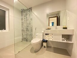 White House Central Villa