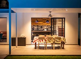 Exceptional Villa Located in Bora Bora