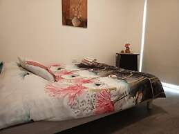 1 Bedroom Chalet in Jounieh,include Generator,pool