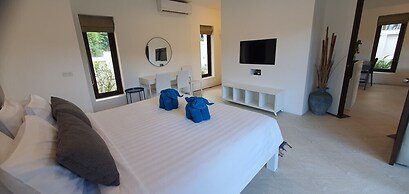 Baan Rattana Pool Villa Near The Center