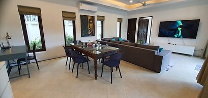 Baan Rattana Pool Villa Near The Center