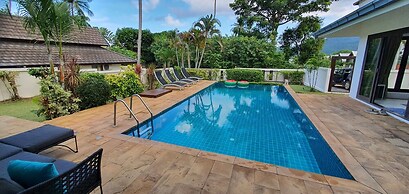 Baan Rattana Pool Villa Near The Center