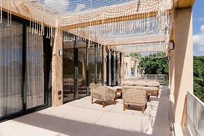 The Palm Luxury Villas Corasol by Lumina