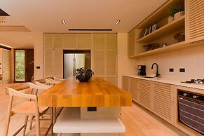 The Palm Luxury Villas Corasol by Lumina