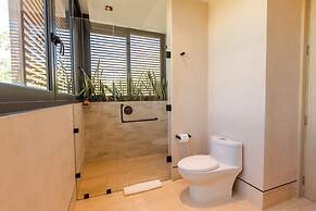 The Palm Luxury Villas Corasol by Lumina