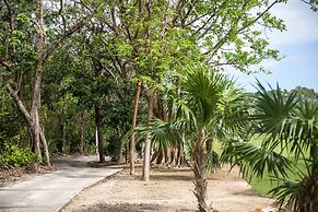 The Palm Luxury Villas Corasol by Lumina