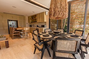 The Palm Luxury Villas Corasol by Lumina