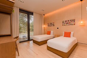 The Palm Luxury Villas Corasol by Lumina