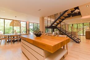 The Palm Luxury Villas Corasol by Lumina