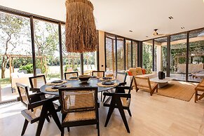 The Palm Luxury Villas Corasol by Lumina