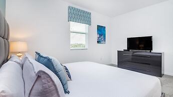 8989 Amelia Downs Trail