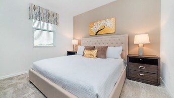 8989 Amelia Downs Trail