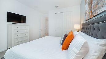 8989 Amelia Downs Trail