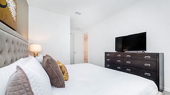 8989 Amelia Downs Trail