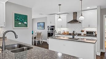 598 bal Harbor Boulevard