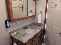 Hi-Lo Motel and RV Park