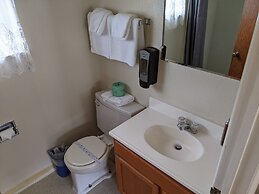 Hi-Lo Motel and RV Park