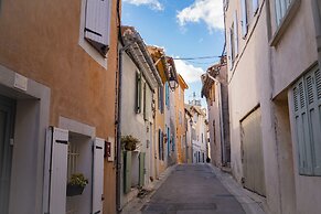 Sous les platanes