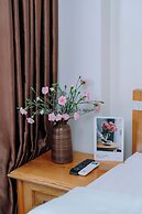 Rose Nhung Hotel Catba