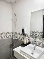 Rose Nhung Hotel Catba