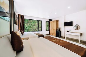 Rose Nhung Hotel Catba
