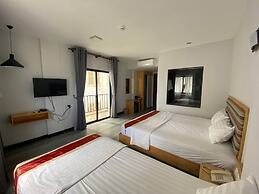 JJ City Centre Suites