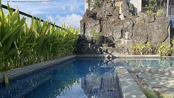 JJ City Centre Suites