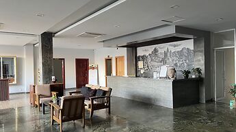 JJ City Centre Suites