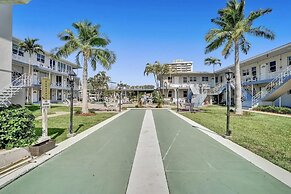 Vistamar Waterfront Beach Abode -walk to the Beach